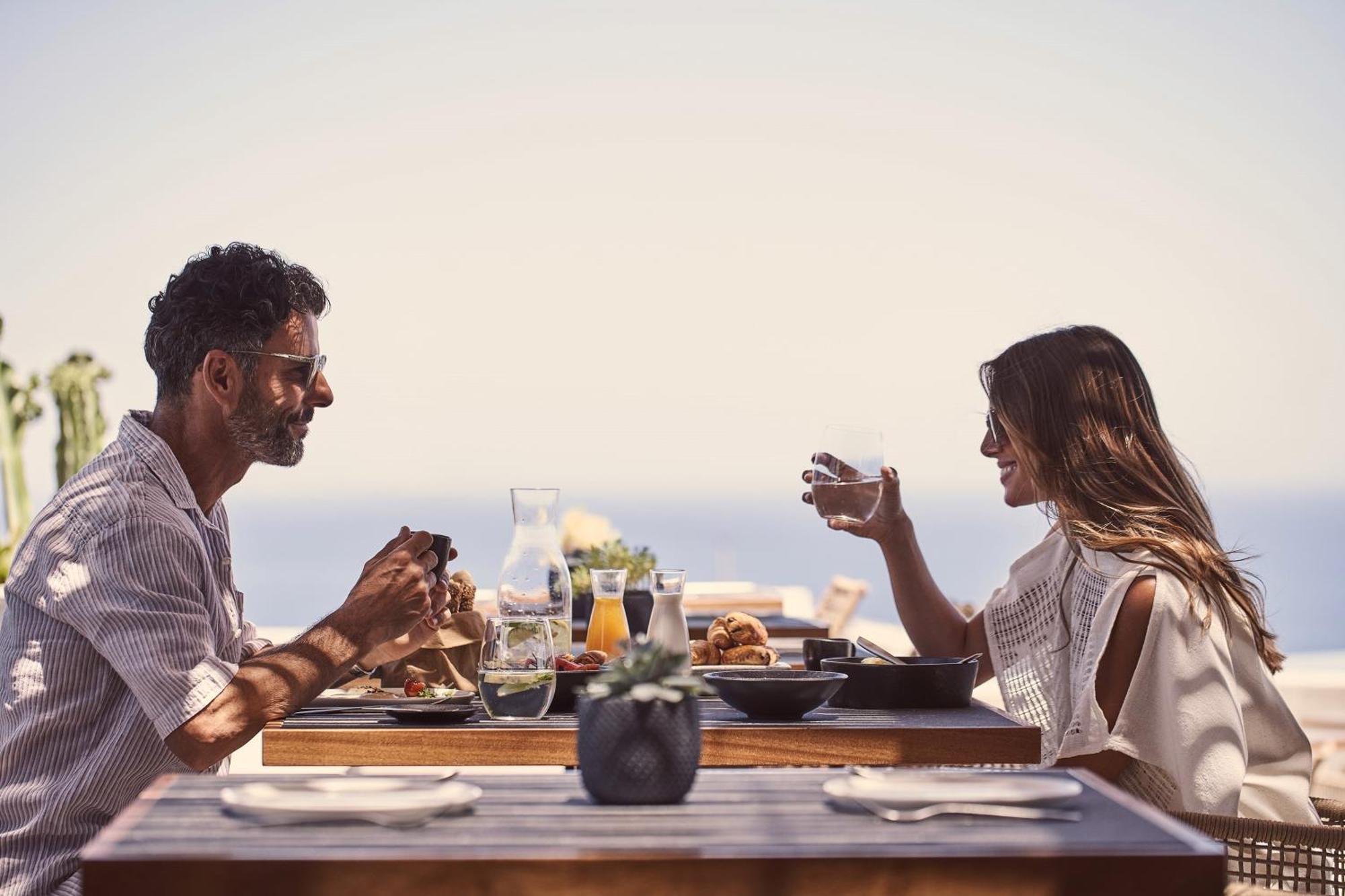 Magma Resort Santorini, In The Unbound Collection By Hyatt Vourvoúlos Exteriér fotografie